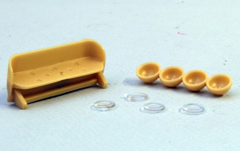 Accessori 1/24 FANALIERA x LANCIA DELTA/DELTONE in RESINA RENAISSANCE TK24/420 - Immagine 1 di 1