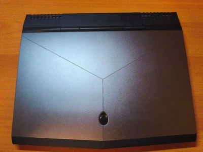 Alienware 13 R3 Gaming Laptop 1TB SSD Windows 10 Pro High Performance - Image 1 of 4