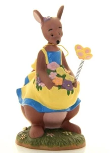 Enesco-Disney Pooh & Friends*Why, you're a fluttery kind of flower*-retired - Picture 1 of 7