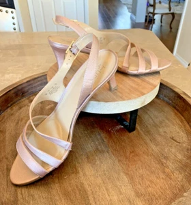 Naturalizer Womens Taimi Strappy Mid Heel Slingback Dress Sandals, Rose Gold 9M - Picture 1 of 14