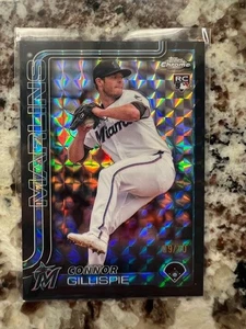 2025 TOPPS CHROME BACK GEOMETRIC REFRACTOR RC CARD 9/10 MARLINS CONNOR GILLISPIE - Picture 1 of 3
