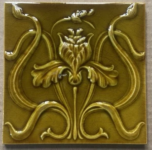 ANTIQUE MAJOLICA TILE - BELGIUM HEMIXEN C1900 - Picture 1 of 4