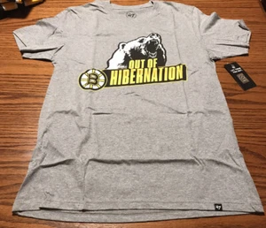 Boston Bruins Out Of Hibernation 2020 Playoffs 47 Brand Tee Herren S Neu mit Etikett - Bild 1 von 1