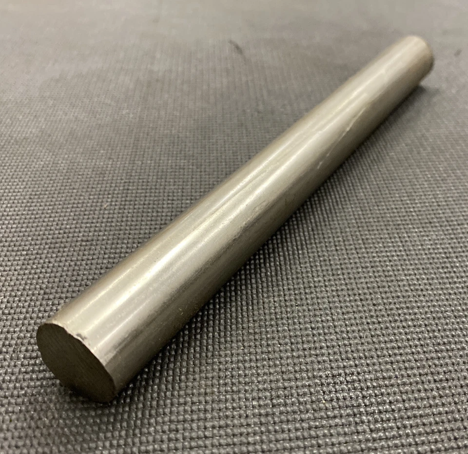5/8" Diameter 304 Stainless Steel Round Bar / Rod - 0.625” x 9" Length - Image 1 of 1
