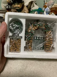 Dept 56 Stone Corner Posts with Holly Tree and Stone Archway Christmas, 52648 - Picture 1 of 5