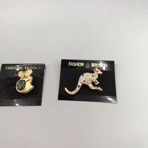 Gold Tone Kangaroo Rhinestone Brooch & Koala Green Accent Stone Australia NWOT - Picture 1 of 5