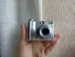 🔥Cámara compacta digital Canon PowerShot A570 plateada 7,1 MP🔥FUNCIONA juego COMPLETO🔥 - Imagen 1 de 7