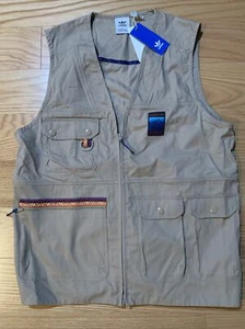 Adidas Mens Adidas Adiplore 2.0 Gilet Sz S BNwT GP1111 Vest Jacket Beige Cotton - Picture 1 of 7