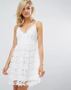 White Lace Embroidered Skater Fit Flare Dress Size 10 Party Hen do Cami Summer - Picture 1 of 17