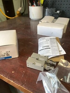 Omron E3S-CT16, Photo Switch New in Box - Picture 1 of 2