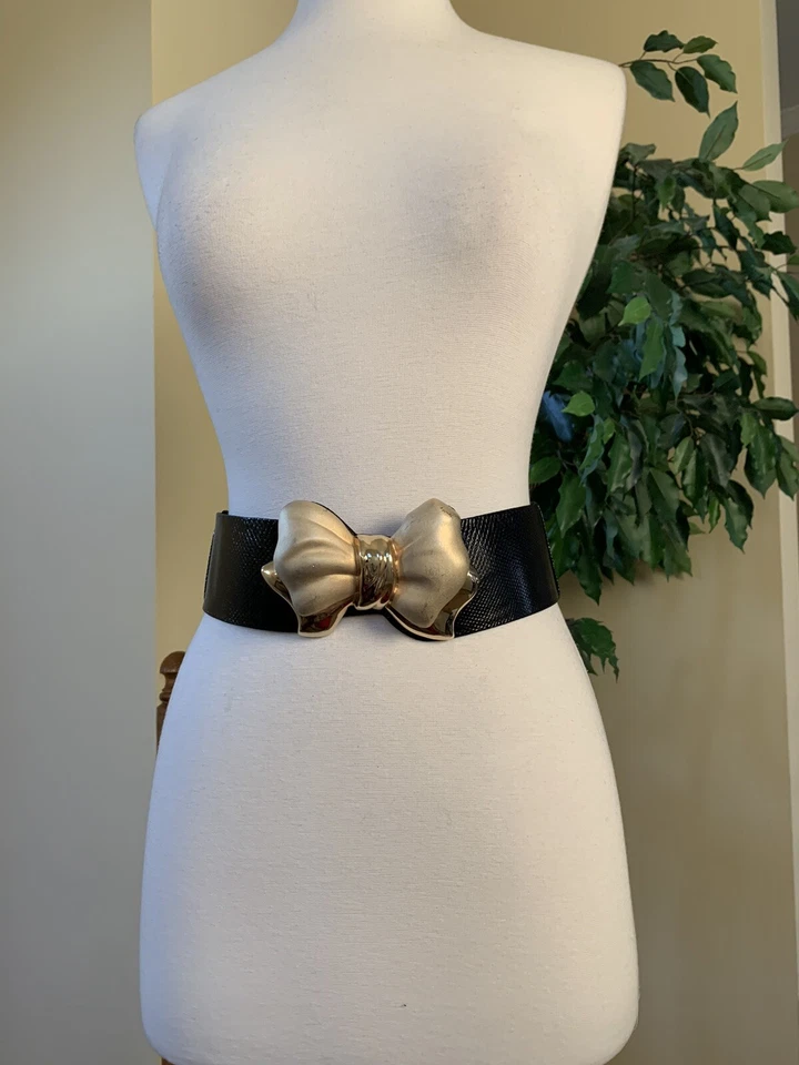 Cinturón ancho Judith Leiber negro piel de serpiente expandible dorado arco hebilla raro Foto 1 de 4