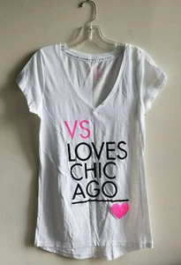 Camiseta gráfica embellecida de Victoria's Secret, mezcla de algodón, blanca, talla M, nueva con etiquetas - Imagen 1 de 7