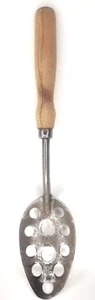 Wood Handle Spoon Large Slotted Strainer 1930s Kitchen Cooking Utensil - Picture 1 of 6