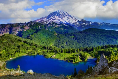 Sala de pared de arte panorámico del Parque Nacional Monte Rainier - PÓSTER 20x30 Foto 1 de 4