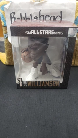 NIB 6" ZION WILLIAMSON NEW ORLEANS PELICANS NBA SMALL-STARS MINIS VINYL FIGURE Cover