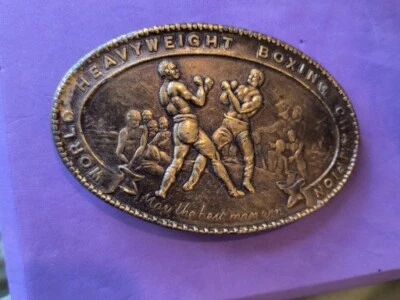 World Heavyweight Boxing Champion Belt Buckle OLD - Image 1 of 4