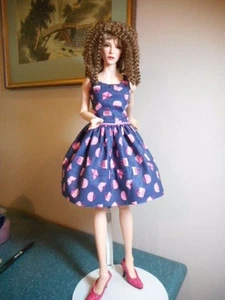 FID BJD Girl - Pretty Dress in Crisp Navy Cotton - Picture 1 of 5