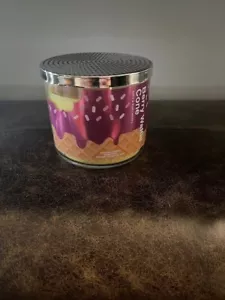 Bath & Body Works Berry Waffle Cone Candle Scented 3 Wick NEW 2024 - Picture 1 of 2