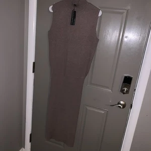 Banana Republic Damen XS Lenzing Ecovero Serene Tan Surplice Pulloverkleid Neu mit Etikett - Bild 1 von 8