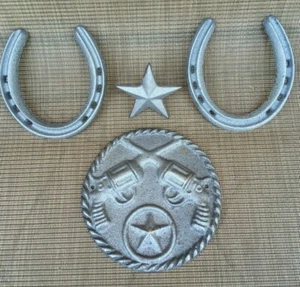 SILVER raw cast iron WESTERN NAIL STAR, GUNS Plaque, HORSESHOES wall decor - Picture 1 of 4