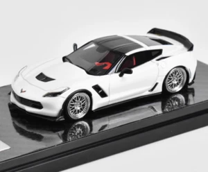 YM 1:64 Corvette bianca C7 modello sportivo muscolare insaccato resina pressofusa auto - Foto 1 di 10
