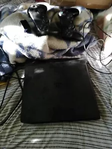 PlayStation 4 console with controllers - Picture 1 of 4