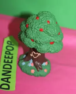 Hallmark Keepsake Merry Miniature Green Tree With Heart Holiday Figurine 1994 - Picture 1 of 4