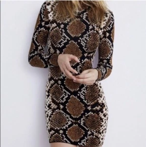 NWOT- ZARA Knit Snake Print Dress Mini Long Sleeve Animal Print SZ S - Picture 1 of 15