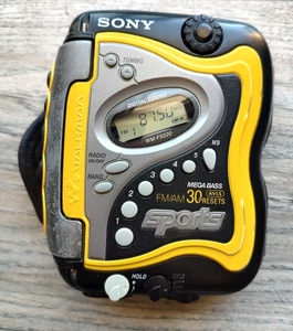 Sony WM-FS220 Sports Walkman FS 220 Stereo Cassette Tape Digital AM/FM ***EXC*** - Bild 1 von 5