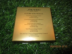 Shiseido Discovery FUTURE SOLUTION LX Travel Sample Pack Cleansing Foam + - Picture 1 of 8