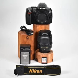 Nikon D3000 SLR Digital Camera 18-55mm Lens 10.2MP 16685 Clicks 32GB SD Card - Picture 1 of 21