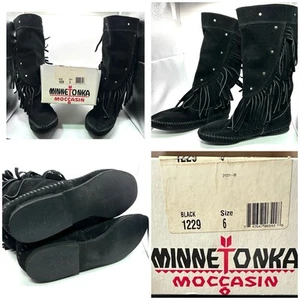 Minnetonka Black 1229 Fringe Accent 12” Boot Moccasins Size 6 Metal Accent Trim - Picture 1 of 10