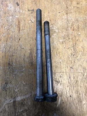 BMW 325i 2005 2,5 L pernos de alternador Foto 1 de 3