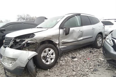 2016 Chevrolet Traverse 3.6L Engine Motor 6cyl OEM 167K Miles - LKQ406941907 - Image 1 of 4