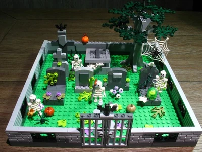 LEGO Halloween Skeleton Head Stone Crypt Cemetery Spider Web & Medieval Tree MOC - Image 1 of 4