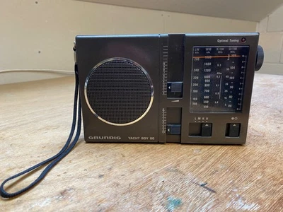 Grundig Yacht Boy 80 World Band Receiver Radio LM/MW/SW/FM Excellent condition - Image 1 of 4