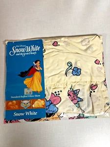 Almohada con volantes estándar vintage Blancanieves y los siete enanitos - Imagen 1 de 3