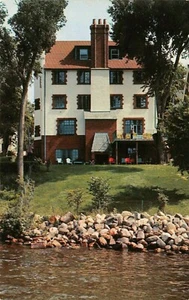 The Lake Lawn Hall Lake Resort Sommerschule für Mädchen Madison, WI Vintage Postkarte - Bild 1 von 2