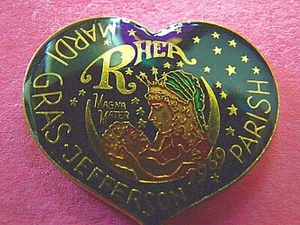 RHEA'S GALACTIC QUEST 1983 corazón multicolor Mardi Gras dobleon - Imagen 1 de 2