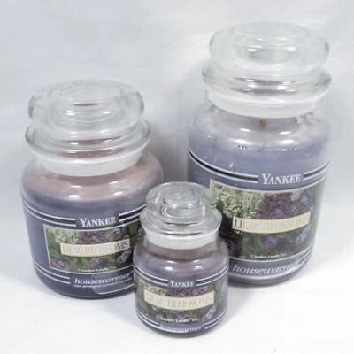 3 velas Yankee banda negra flores lilas sin encender 22 oz + frascos de 14,5 oz + 3,7 oz Foto 1 de 4