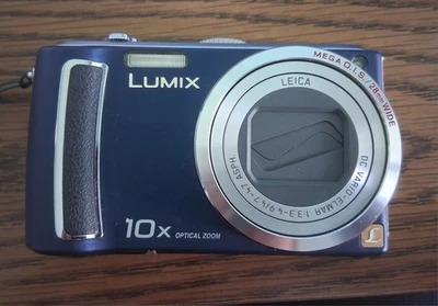 Panasonic TZ5 LUMIX 10X ZOOM 9.1. MEGAPIXALS Digital CAMERA (Blue) - Image 1 of 4