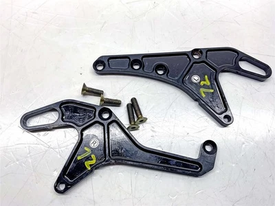 2016 Yamaha YZF R1M Paddockstand Bobbin Adapters — 第 1/4 张图片