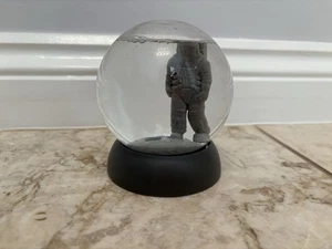 Paladone Astronaut Brainteaser Water Globe Land The Man On The Moon - Picture 1 of 6