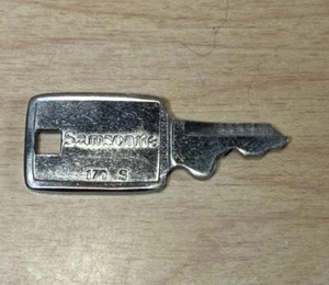 Vintage Samsonite Luggage Key # 170S Suitcase - Picture 1 of 2