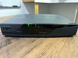 Cisco 800 Series Router - Picture 1 of 4
