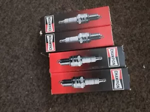 4 x CHAMPION Spark Plugs SUIT HONDA OHV mowers * EQV BP5ES NGK ,** N,12yc - Picture 1 of 2