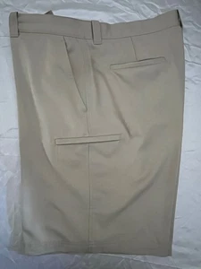 PGA Tour Size 38 Beige Cargo Shorts 10” Inseam Flat Front Golf Short - Picture 1 of 7