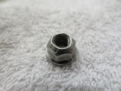 Honda TRX125 CB400F XR50R 1985-2003 Autobloqueo 6mm Tuerca 90114-SA0-000 Nuevo Foto 1 de 2