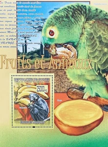 GUINEA FRUITS & ANIMALS STAMPS SS 2008 MNH WILDLIFE CHIMP MACAW PARROT MANGO 1 - Picture 1 of 2
