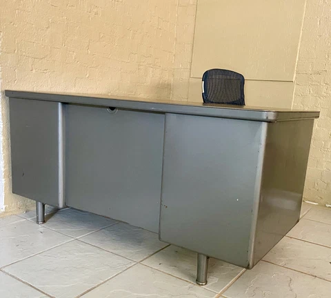Steelcase Vintage Mid-Century Mode Metal Tanker Desk Cover